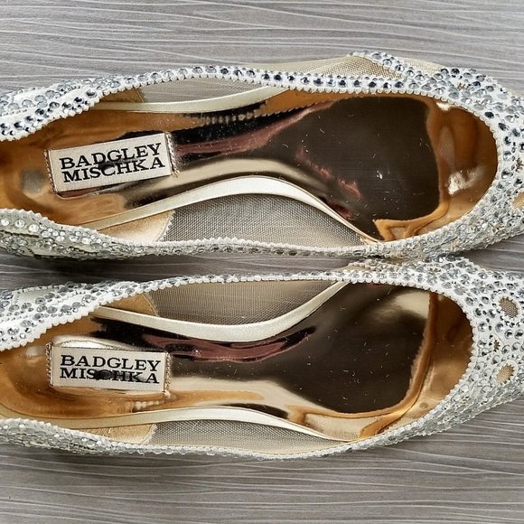 Badgley Mischka Gigi Crystal Pointy Toe Flat, Ivory Satin, Womens Size 7 - Picture 8 of 10